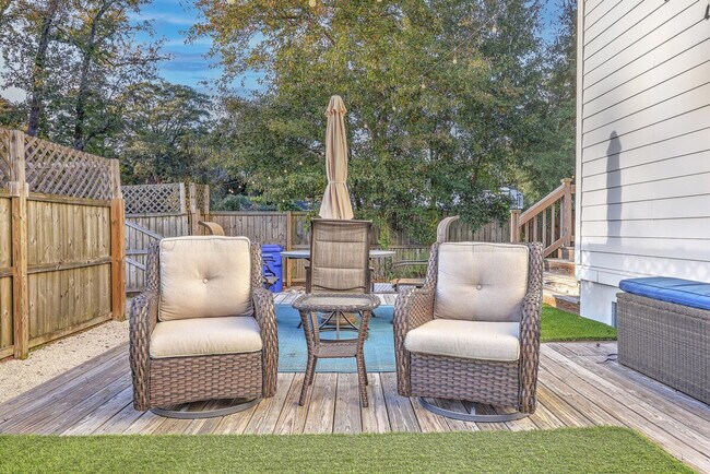 Building Photo - 1175 Leesville St