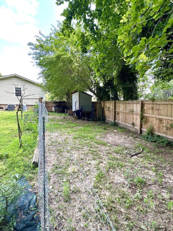 Building Photo - 246 Azalea Dr