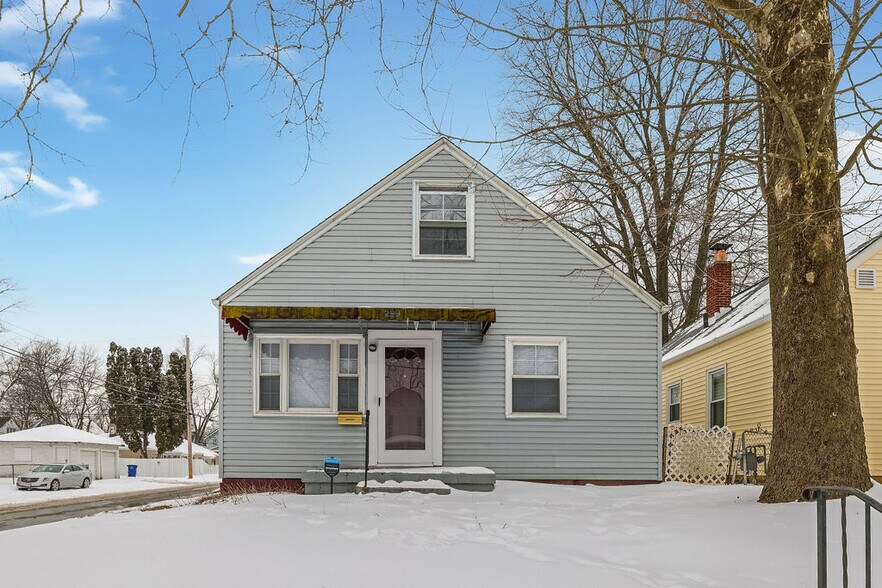Primary Photo - 299 S HAGUE AVE