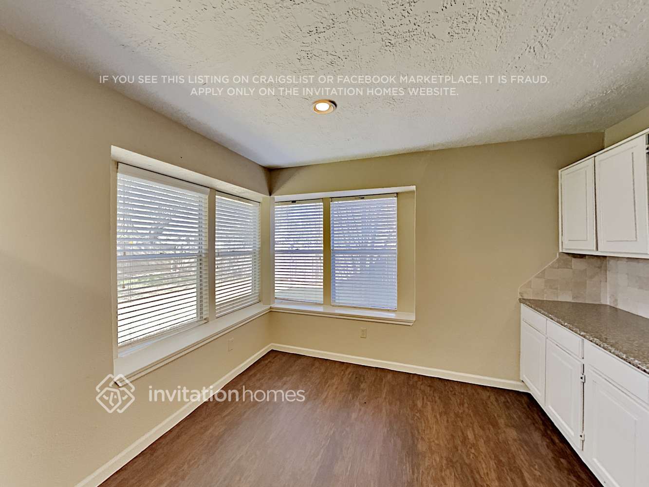 Building Photo - 12902 Skymeadow Dr