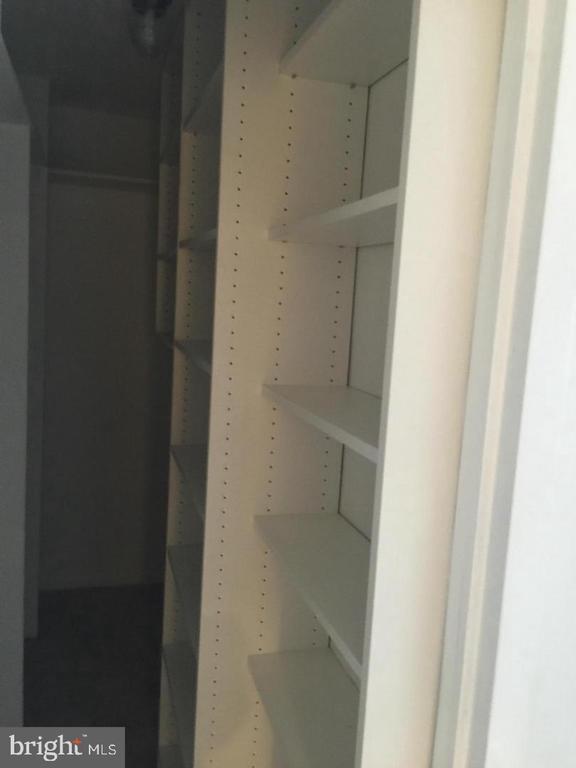 Building Photo - 950 25th St NW