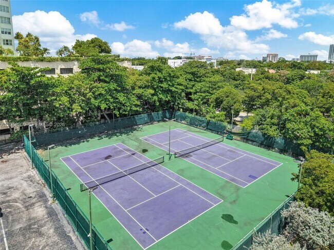 Building Photo - 2451 Brickell Ave