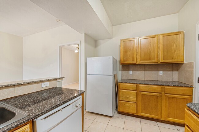 Building Photo - 4515 Perry St