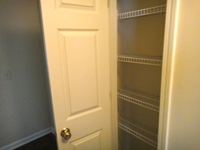 Building Photo - 3Bed/3Bath Available Soon!