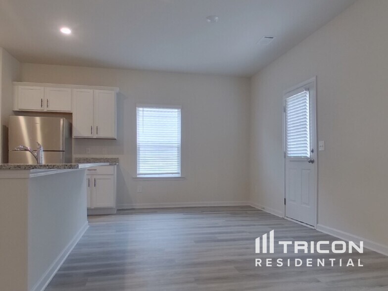 Building Photo - 455 Prescott Wy