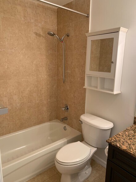 Building Photo - 14500 SW 88th Ave