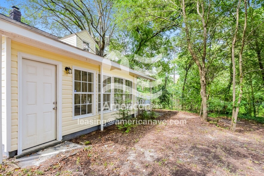 Building Photo - 4304 Windemere Ave