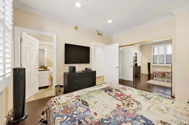 2nd bedroom - 11952 Montana Ave