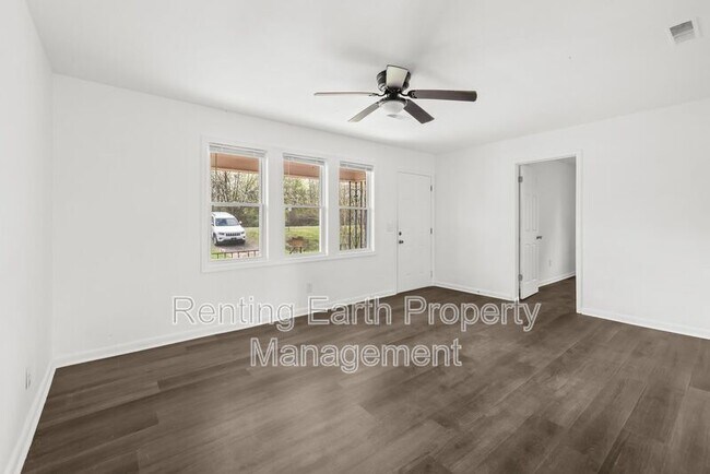 Building Photo - 2129 13th St N