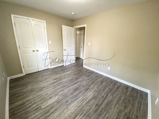 Building Photo - 204 S. Welty Avenue