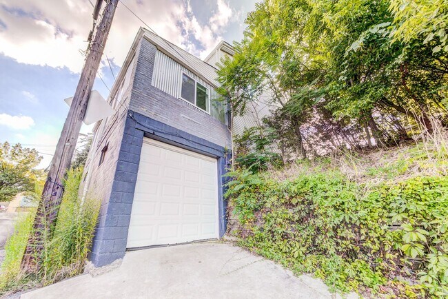 Building Photo - 311 Boggs Ave