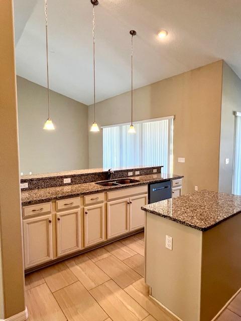 Building Photo - 1 Waldorf Pl