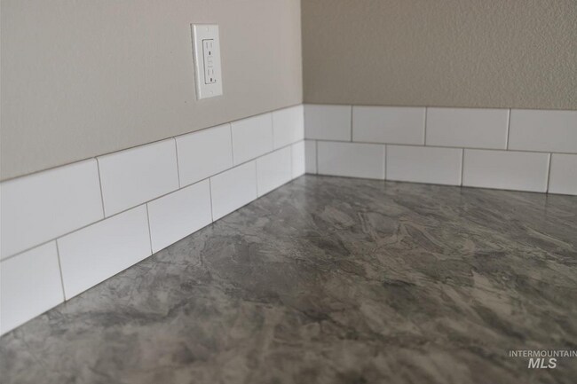 Building Photo - 3400 W Adios St