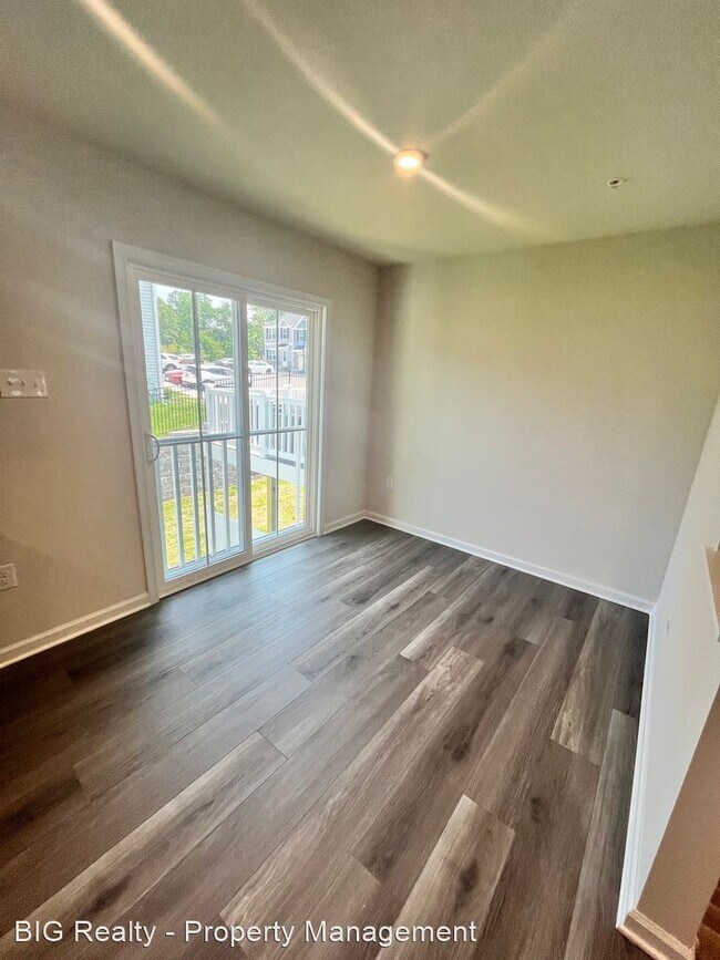 Building Photo - 3 br, 2 bath House - 104 Van Fleet Circle