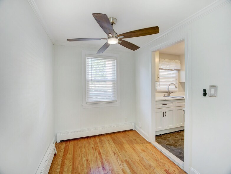 Building Photo - 785 Audrey Dr