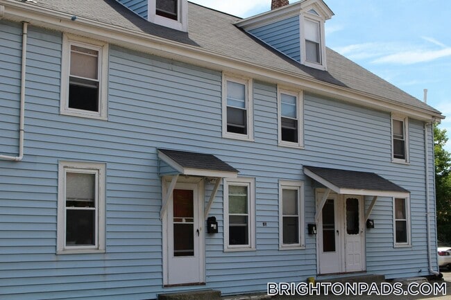 Building Photo - 9 R Winship St