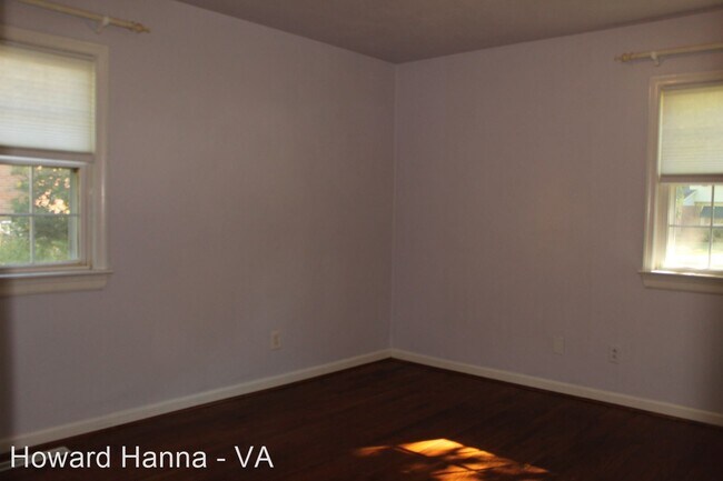 Building Photo - 4 br, 3 bath House - 605 Runnymede Court