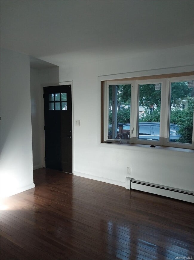Building Photo - 282 Whittier Dr