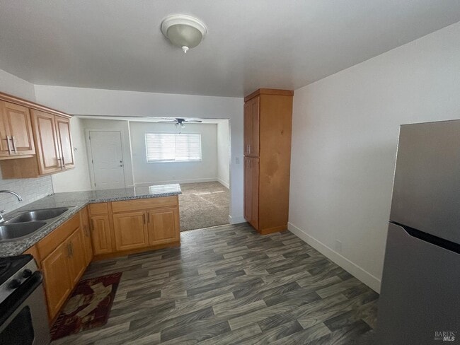 Building Photo - 2008 Marin St