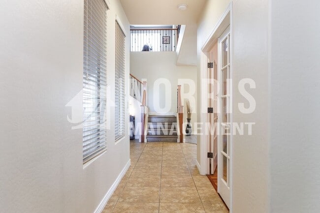 Building Photo - Beautiful Large Home NOT FURNISHED with Pool in Villago Community