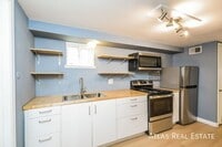 Building Photo - 1310 Corona St