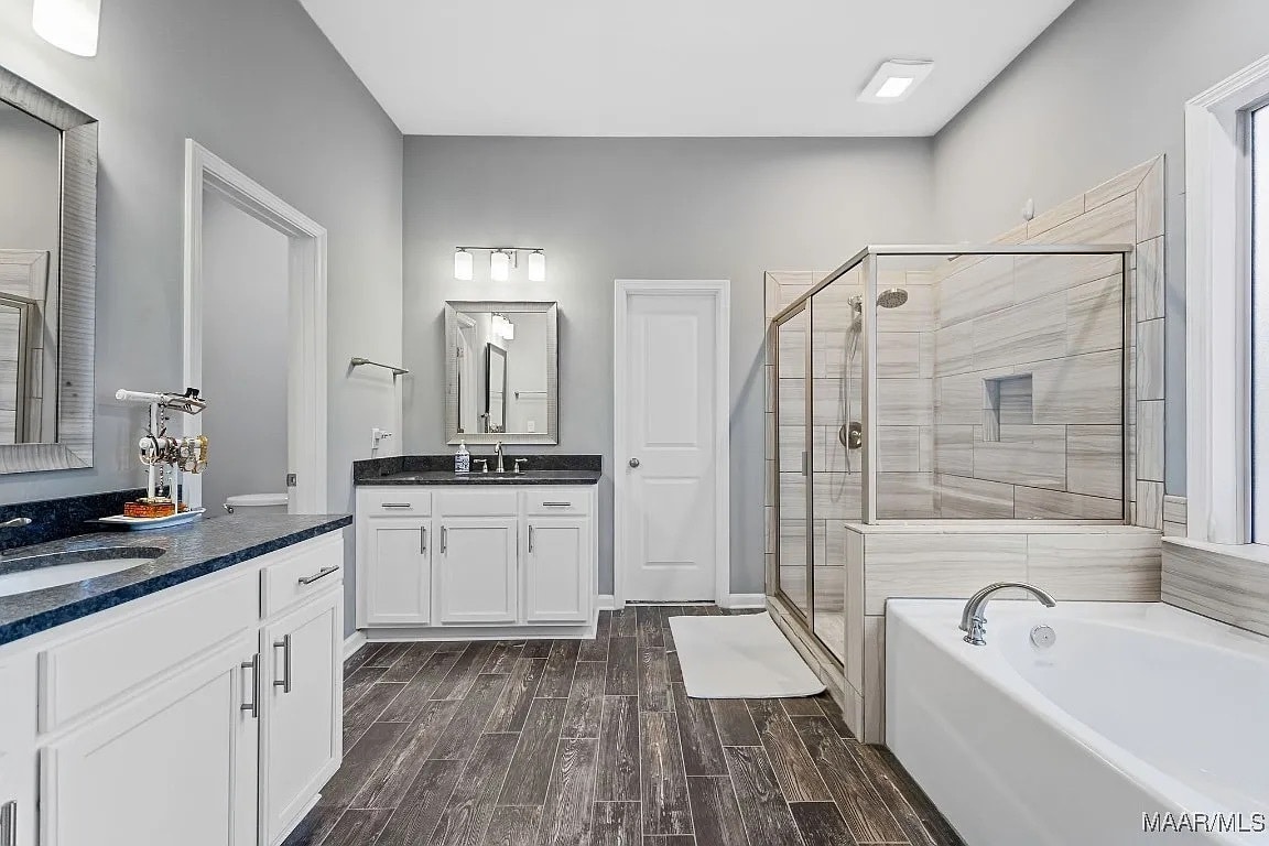 Building Photo - 10504 Duncannon Trl