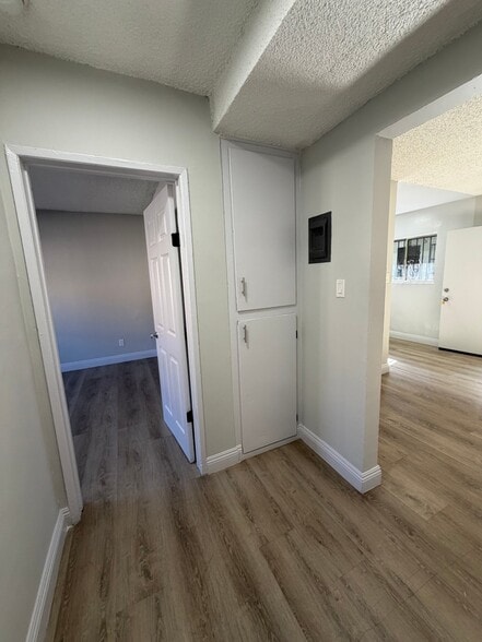 Building Photo - 4265 S Hoover St