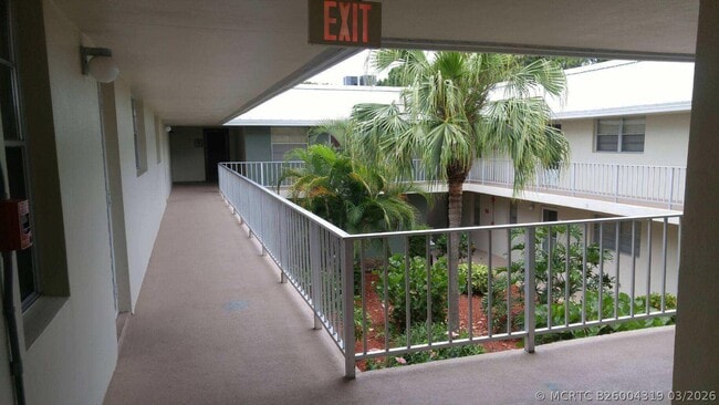 Building Photo - 2302 Sunrise Blvd
