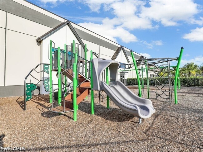 Building Photo - 18400 Parksville Dr