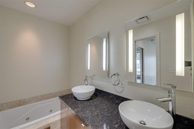 Building Photo - 5900 Mosteller Dr
