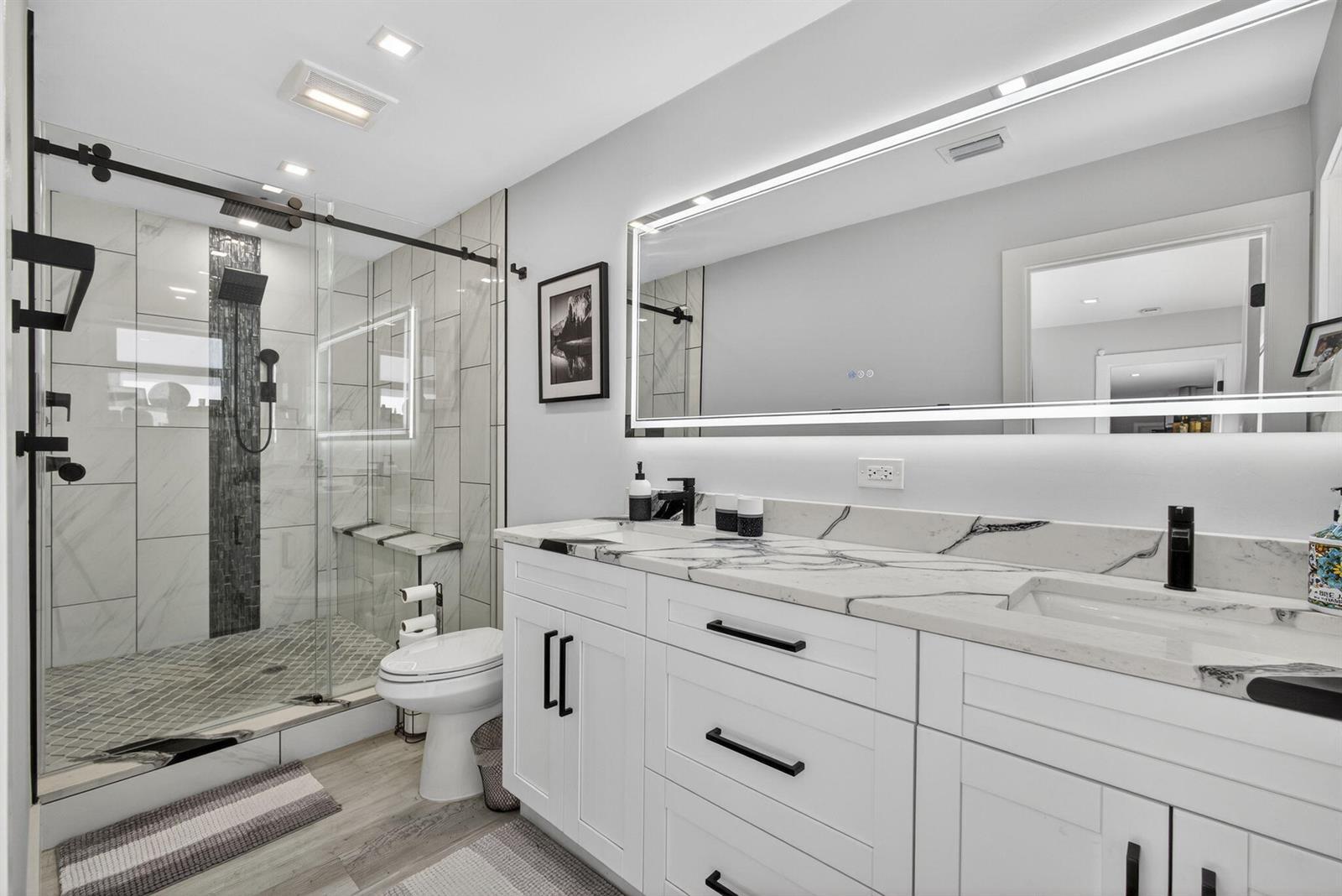 Building Photo - 2388 S Wallen Dr