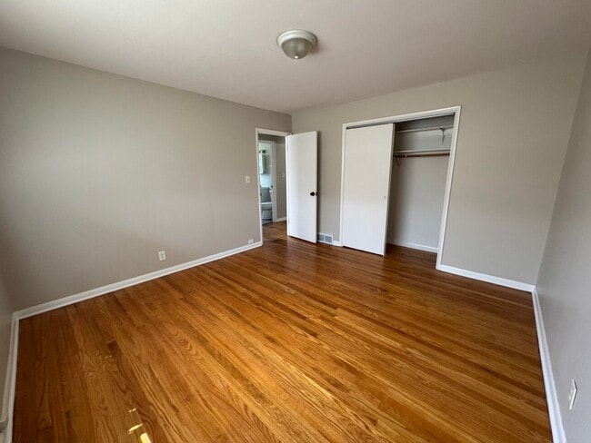 Building Photo - 9335 W Sheridan Ave