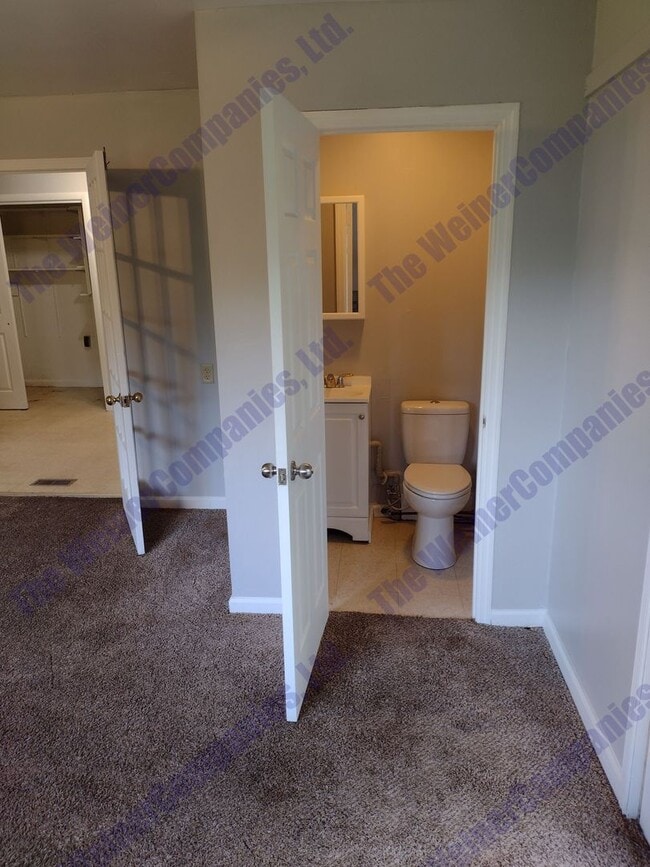 Building Photo - Sublease Available Now!!