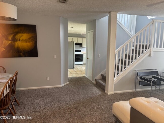 Building Photo - 12323 Silent Brook Trail N