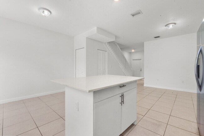 Building Photo - 28637 SW 132nd Ct
