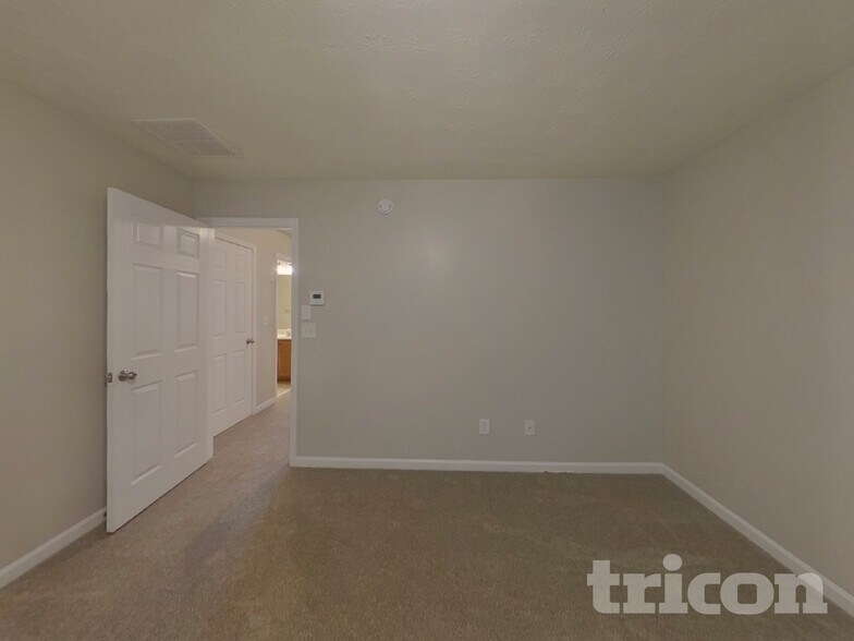 Building Photo - 750 Mountain Laurel Dr