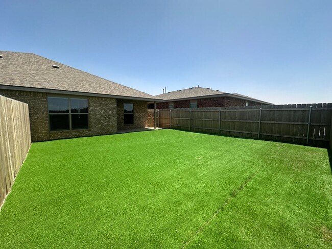 Building Photo - Stylish and Modern 3-Bedroom Duplex for Rent in Desirable Harvest Neighborhood