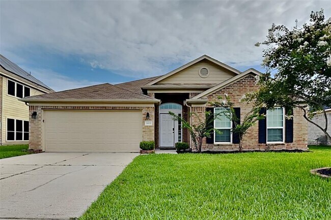 Primary Photo - 9915 Tulip St