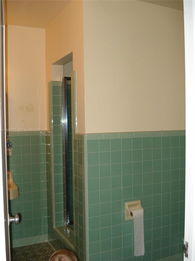 Building Photo - 509 Gerona Ave