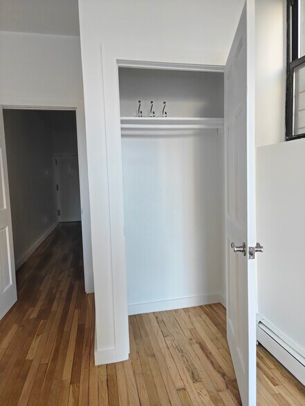 Building Photo - 2401 Tilden Ave