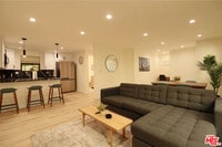 Building Photo - 918 N San Vicente Blvd