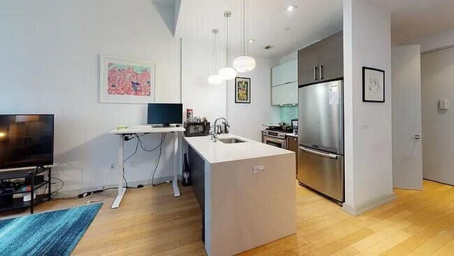 Building Photo - 0 bedroom in Long Island City NY 11101
