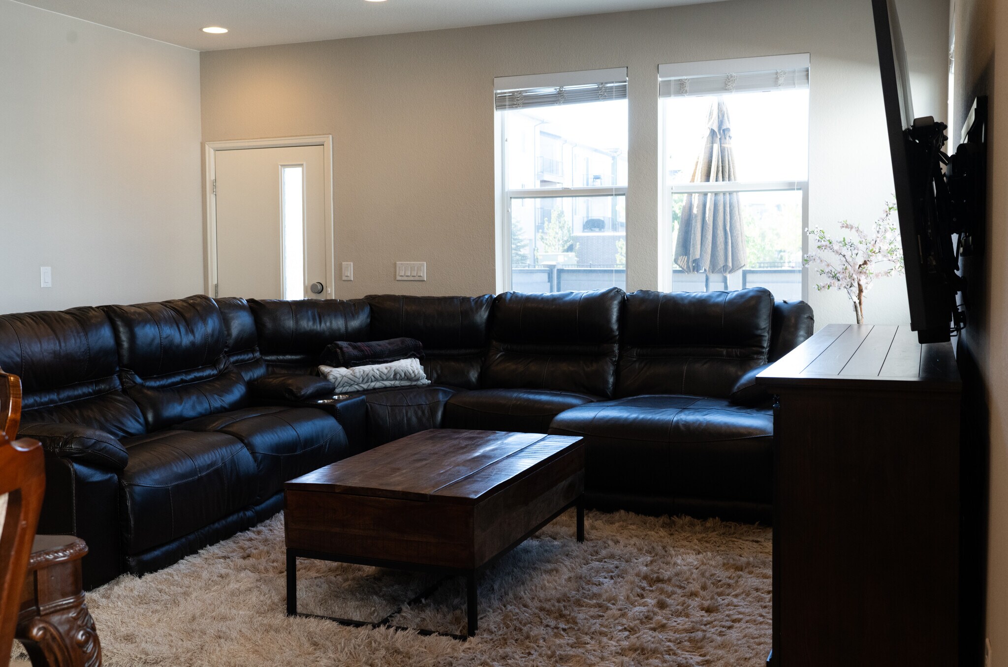 Building Photo - 16181 Bolling Dr