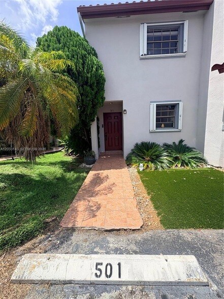 Building Photo - 15430 SW 74th Cir Dr
