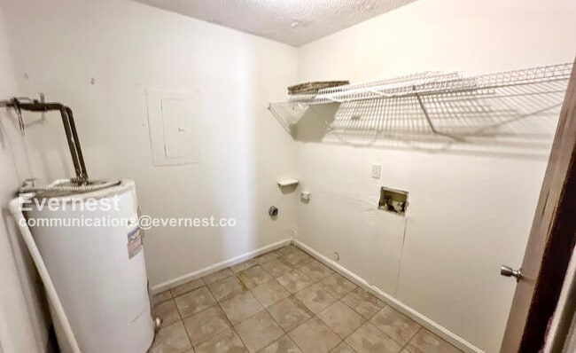 Building Photo - 5243 Donlyn Dr