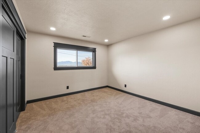 Building Photo - 2477 Coker Butte Rd