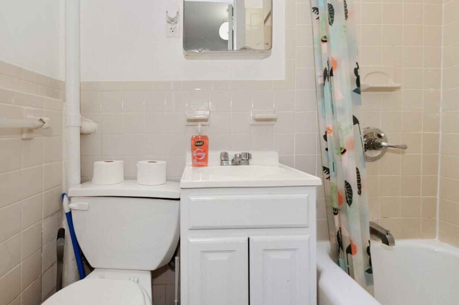 Building Photo - 173 E 91st St