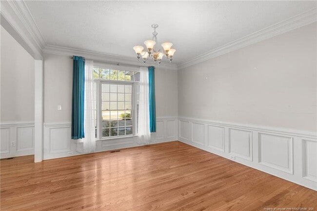 Building Photo - 480 Whispering Pines Dr