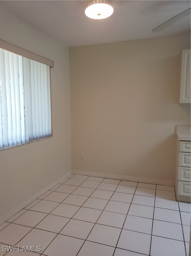 Building Photo - 240 Timber Lake Cir