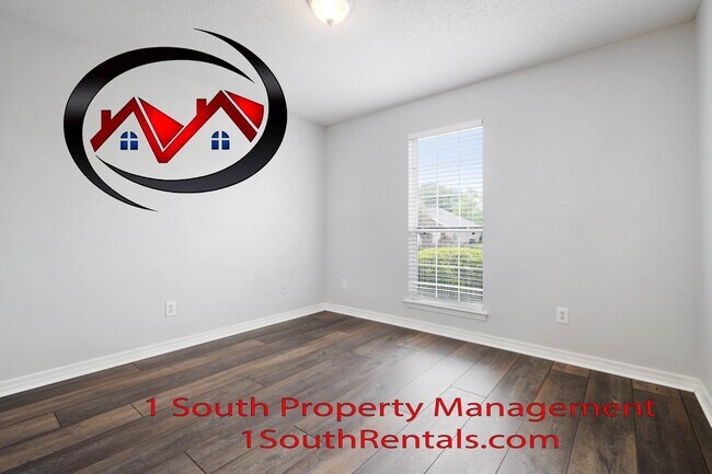 Building Photo - 8894 Spring Grove S